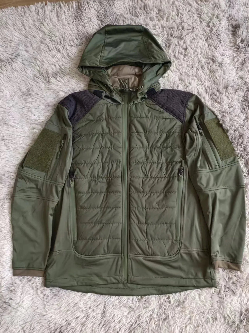 Jaqueta tática Outdoor Soft Shell ISG2.0 aprimorada, à prova de vento e impermeável, com capuz removível, ideal para caminhadas e caça.