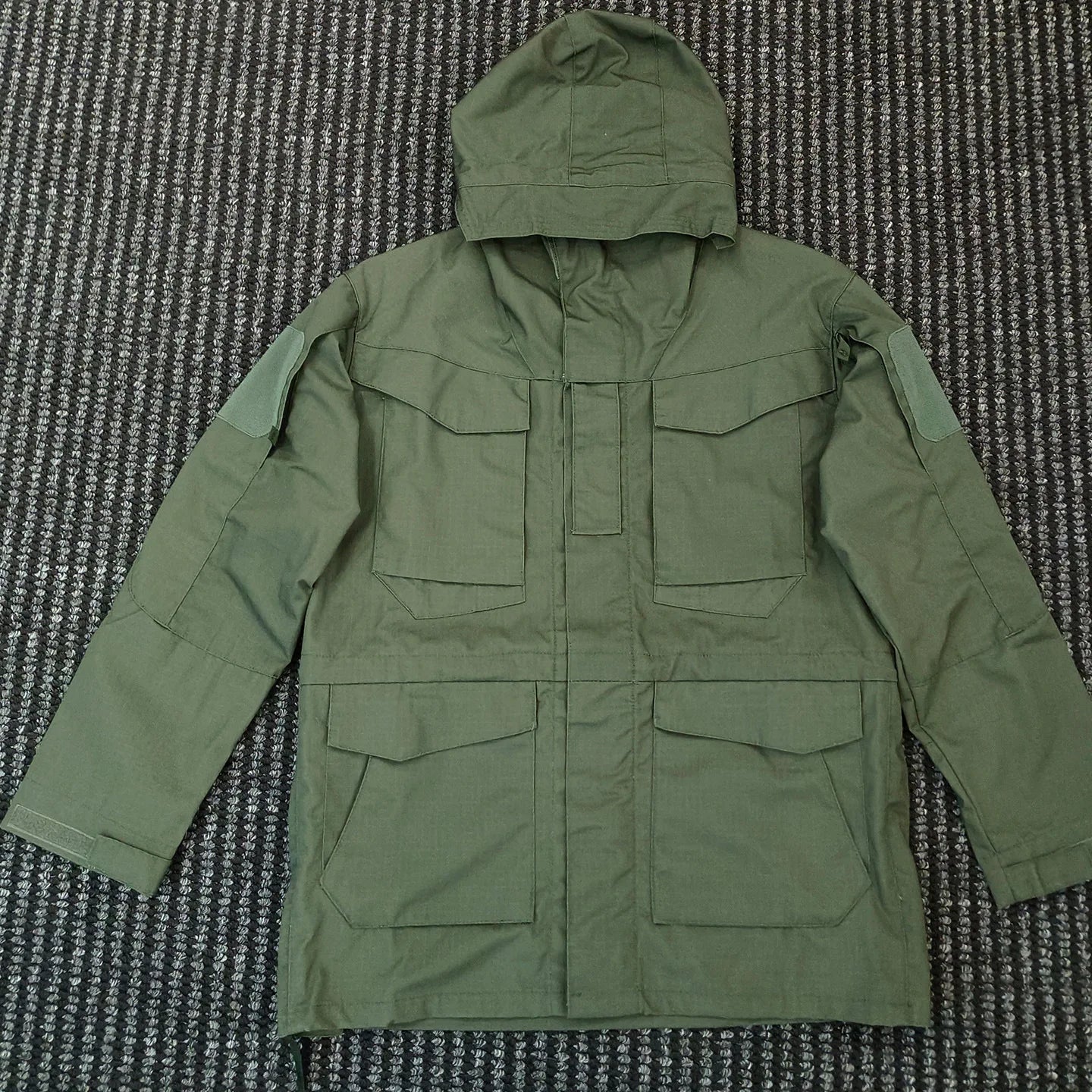 Jaqueta corta-vento tática casual M65 UK US para homens, impermeável, estilo piloto de voo, com capuz, para caça e campo.