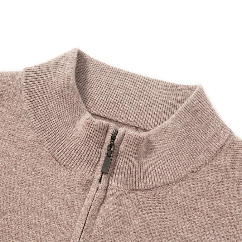 Suéter 100% lã merino australiana, 350g, gola alta grossa com zíper, térmico e respirável.